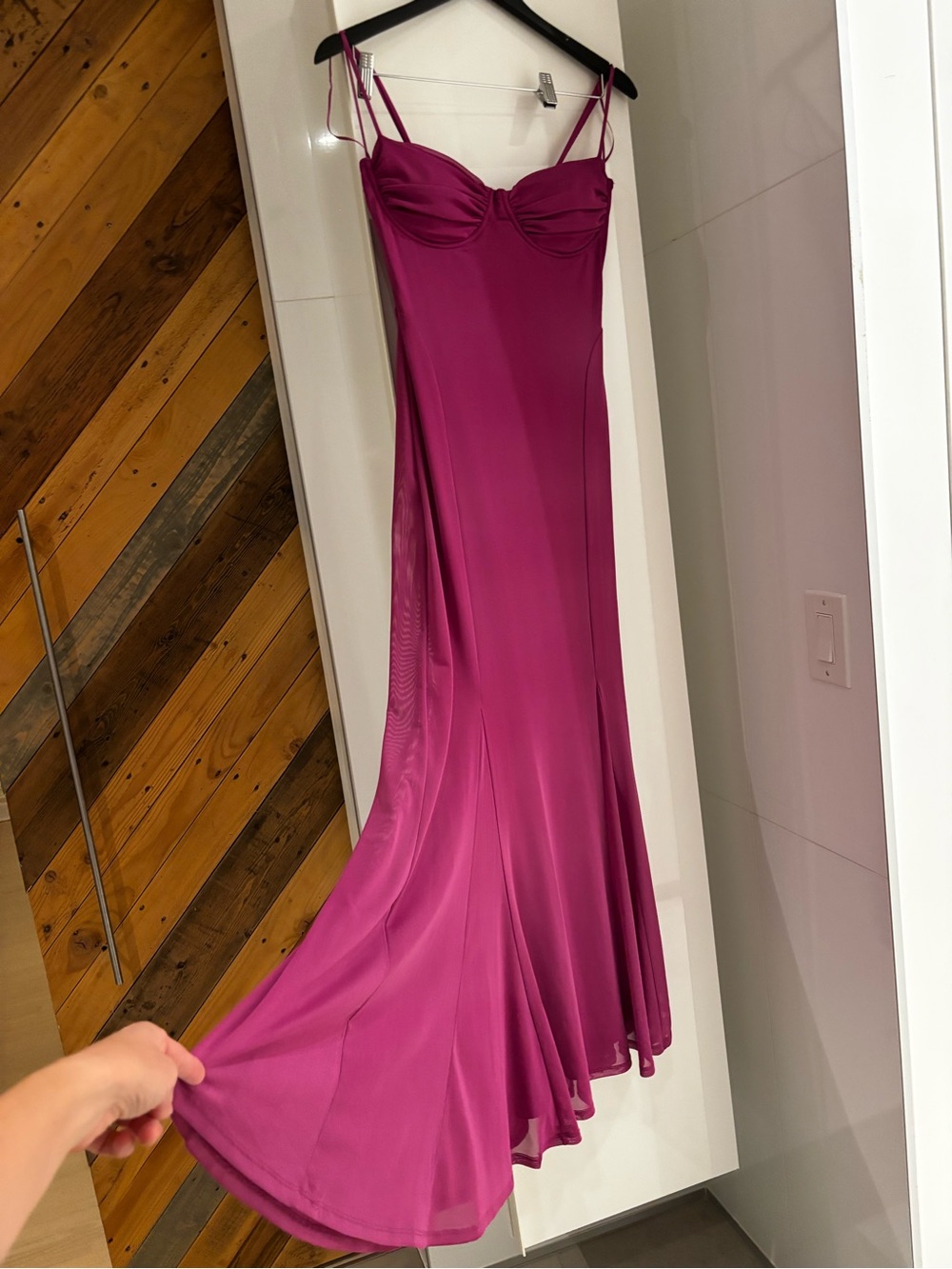 Dynamite Ruched Maxi Dress, size M - Picture 3 of 5